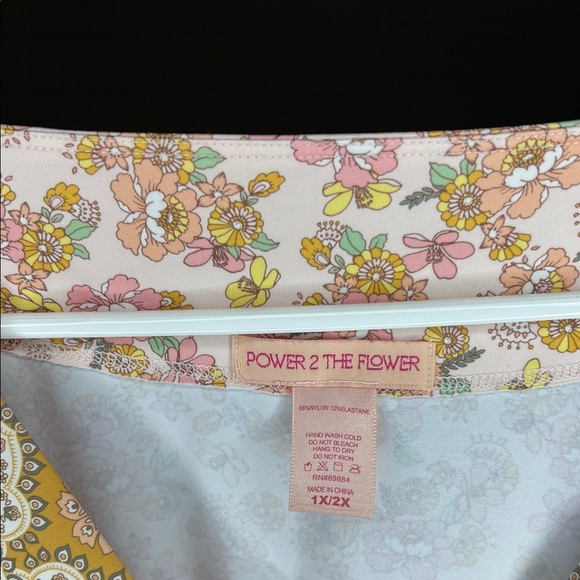 Power 2 The Flower Floral Women's Top with Gold Accents - Picture 3 of 3